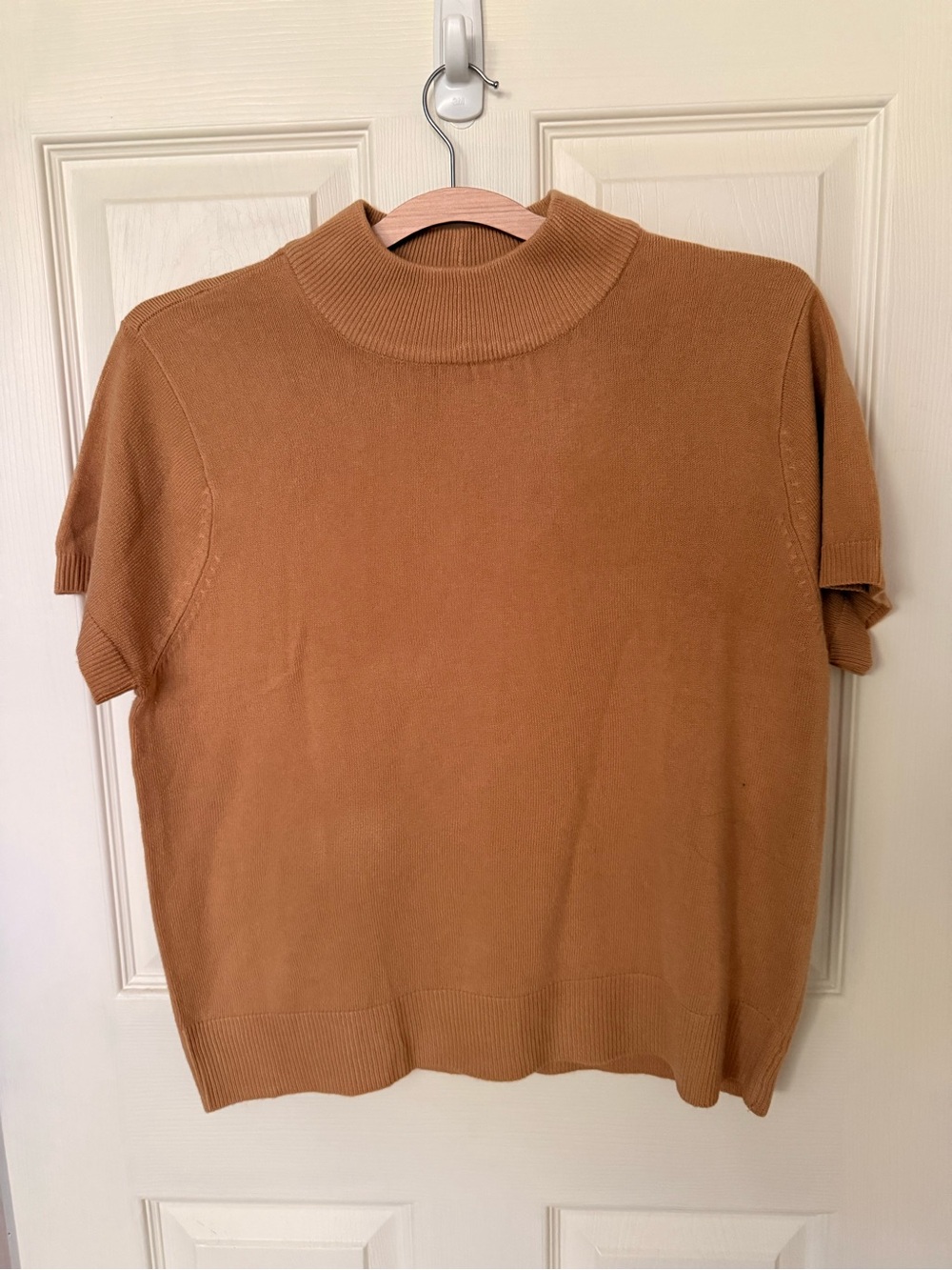 Vintage Blair Short Sleeve Mock Neck Top in Camel Brown